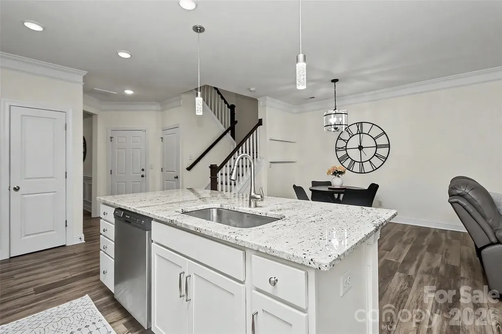 1010 Moffatt Lane Matthews NC 28105