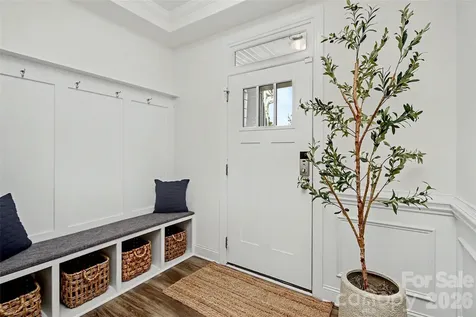 1010 Moffatt Lane Matthews NC 28105