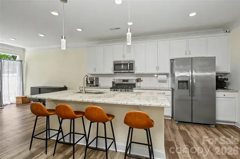 1010 Moffatt Lane Matthews NC 28105