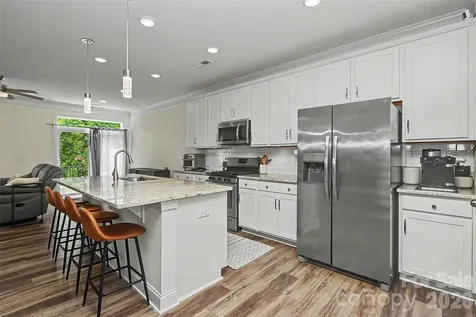1010 Moffatt Lane Matthews NC 28105