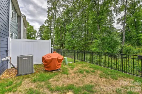 1010 Moffatt Lane Matthews NC 28105