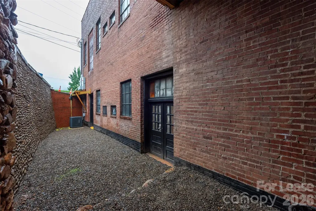 34 N Logan Street Marion NC 28752