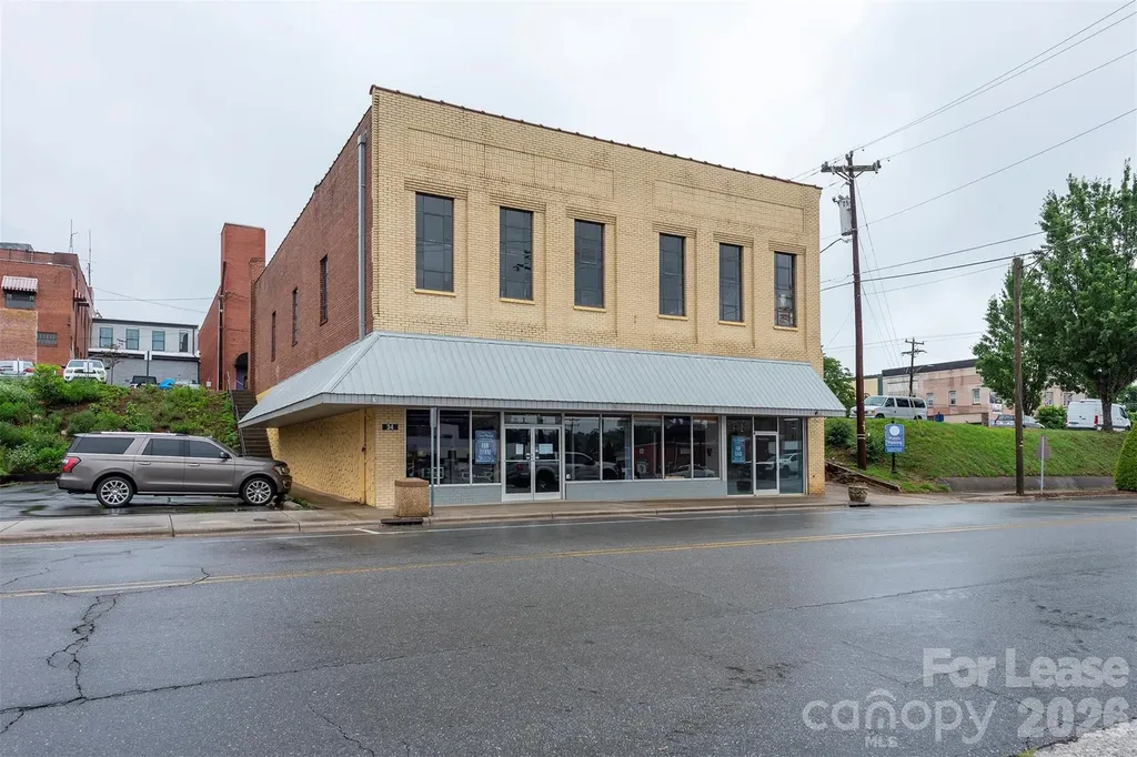34 N Logan Street Marion NC 28752