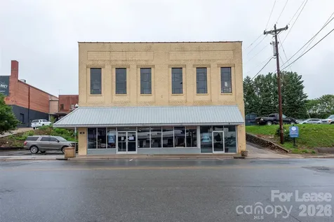 34 N Logan Street Marion NC 28752