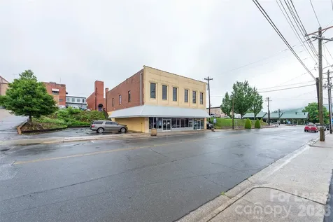 34 N Logan Street Marion NC 28752