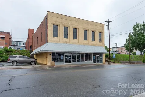 34 N Logan Street Marion NC 28752