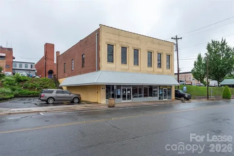 34 N Logan Street Marion NC 28752