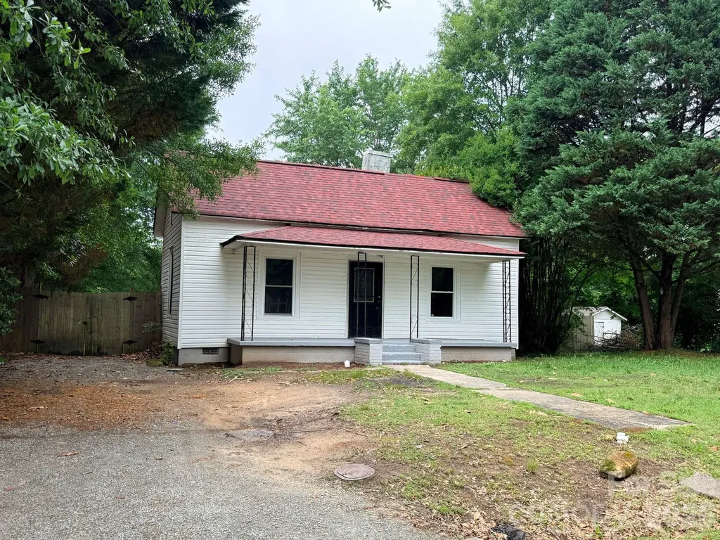305 N Poplar Street Gastonia NC 28054