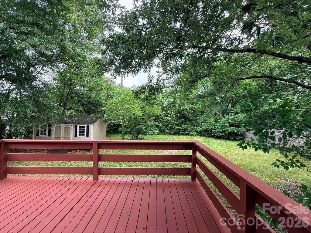 305 N Poplar Street Gastonia NC 28054