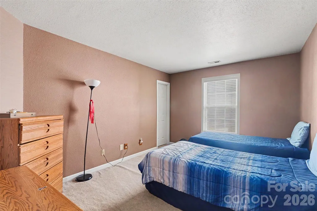 3412 Aldwych Way Charlotte NC 28216
