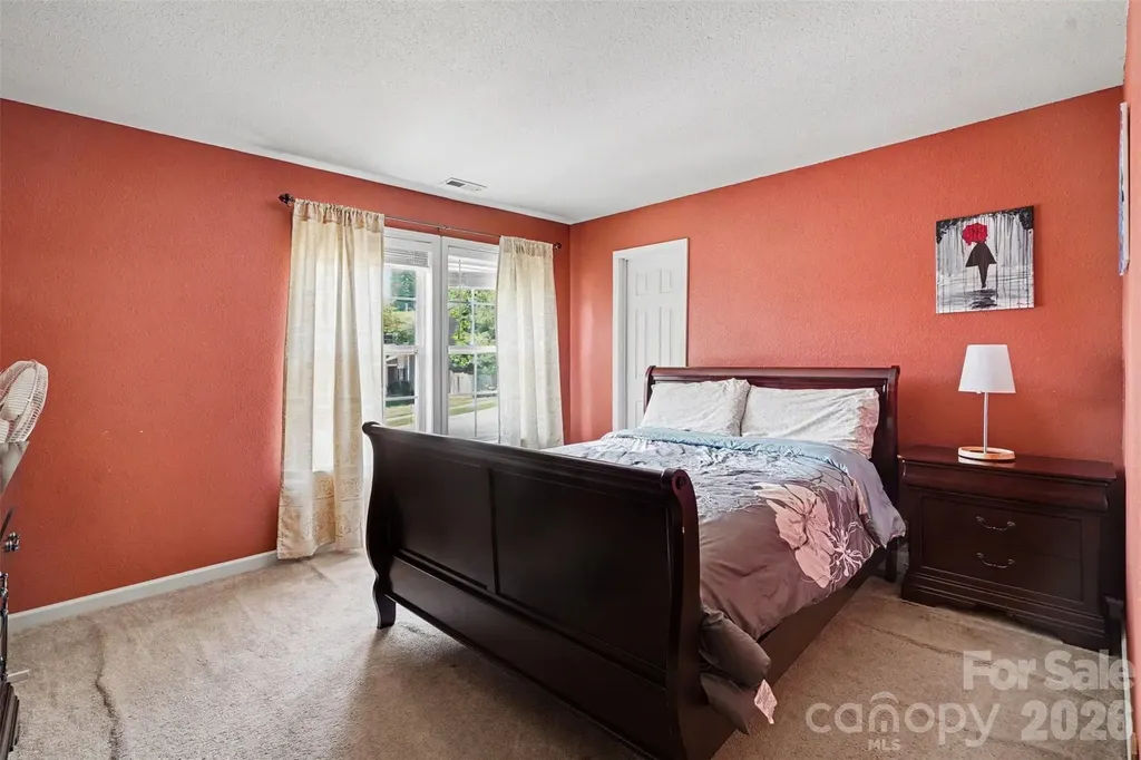 3412 Aldwych Way Charlotte NC 28216
