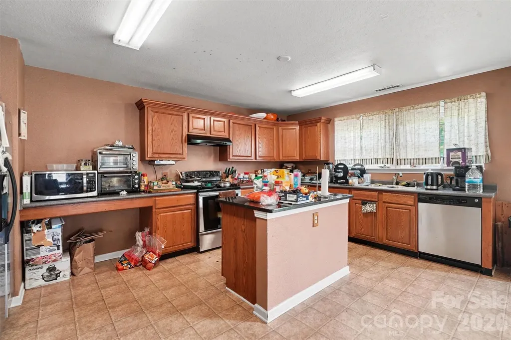 3412 Aldwych Way Charlotte NC 28216