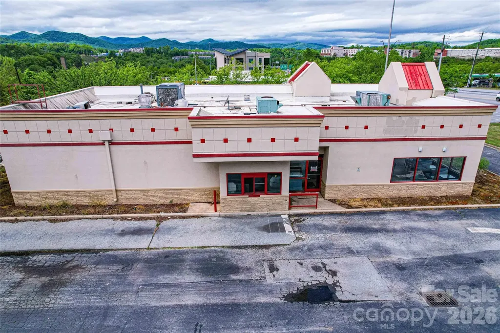 375 Long Shoals Road Arden NC 28704