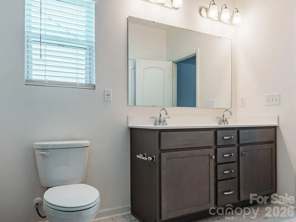 1261 Jenna Lynn Court Lowell NC 28098