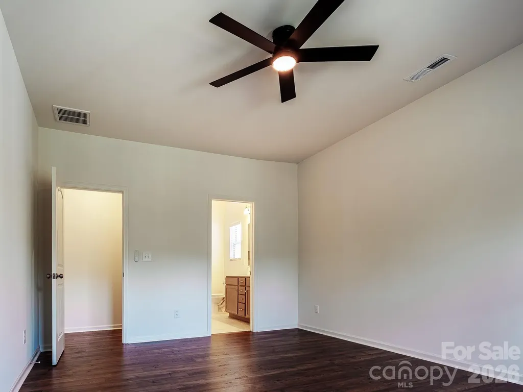 1261 Jenna Lynn Court Lowell NC 28098