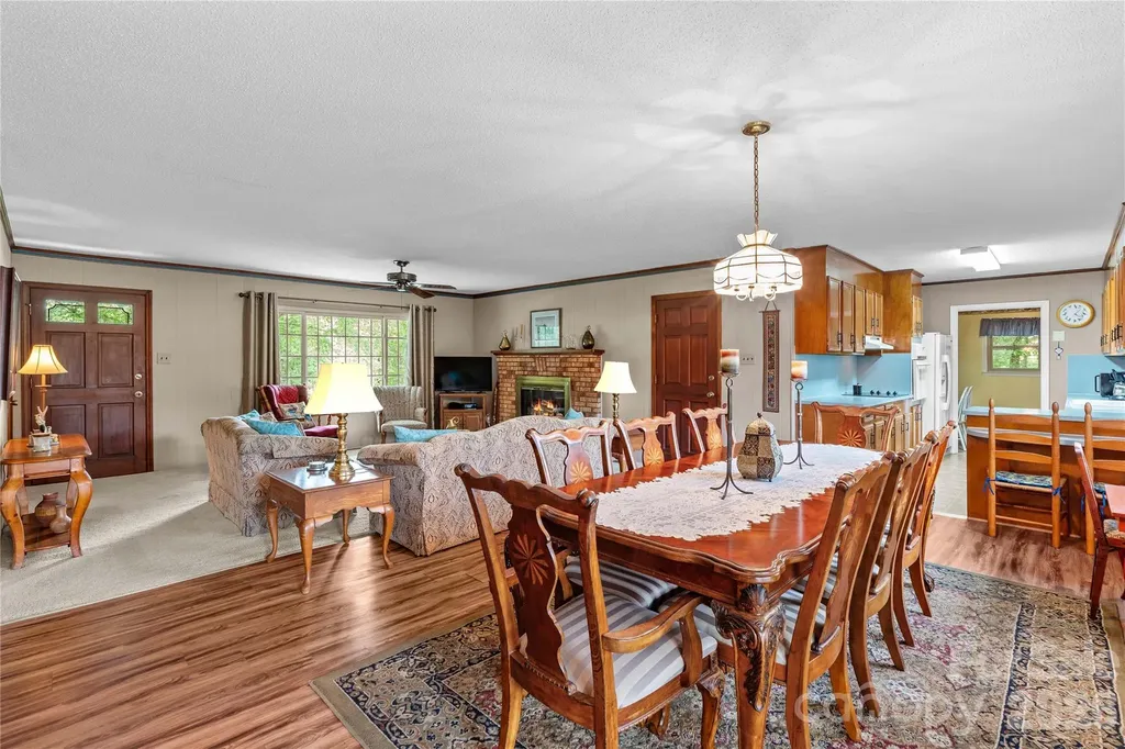 132 Polly Drive Statesville NC 28625