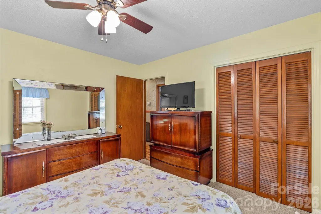 132 Polly Drive Statesville NC 28625