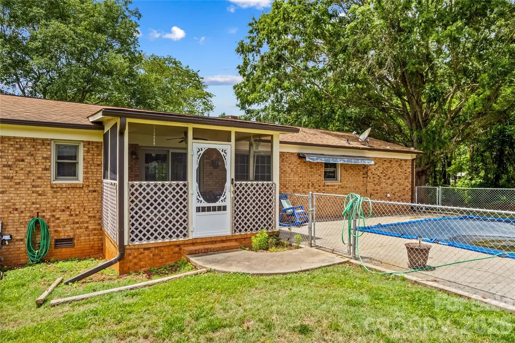 132 Polly Drive Statesville NC 28625