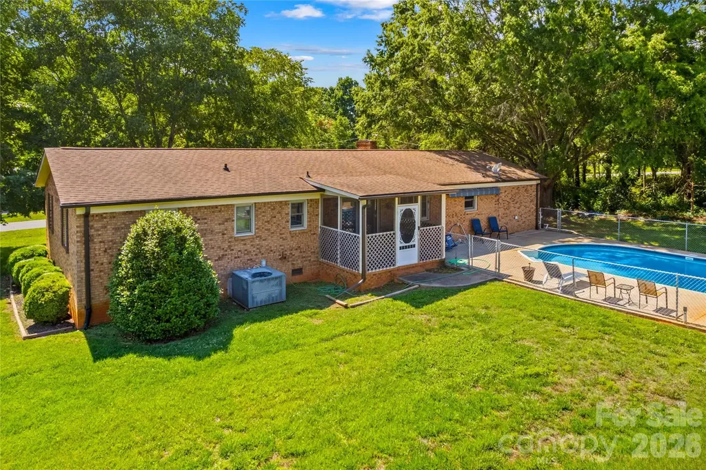 132 Polly Drive Statesville NC 28625