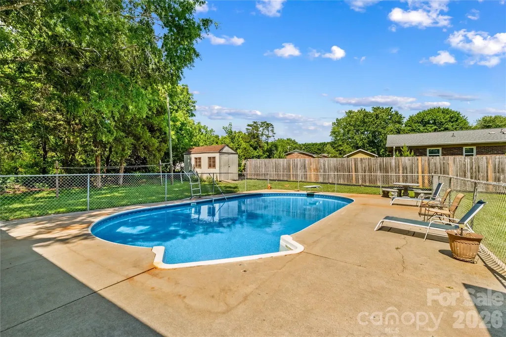 132 Polly Drive Statesville NC 28625