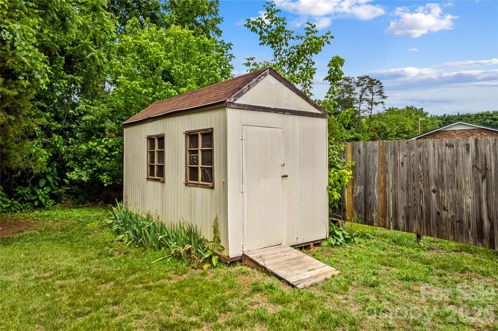 132 Polly Drive Statesville NC 28625