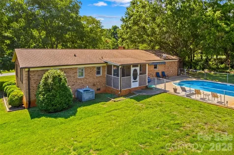132 Polly Drive Statesville NC 28625