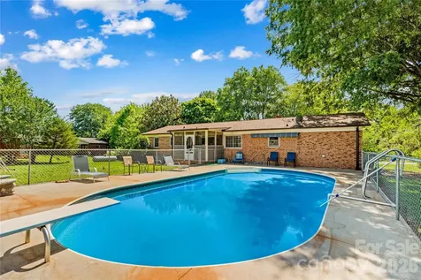 132 Polly Drive Statesville NC 28625
