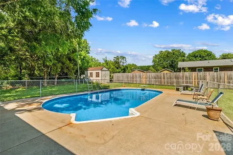 132 Polly Drive Statesville NC 28625