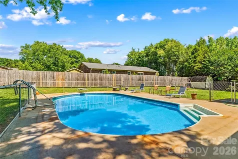 132 Polly Drive Statesville NC 28625