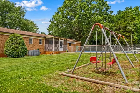 132 Polly Drive Statesville NC 28625