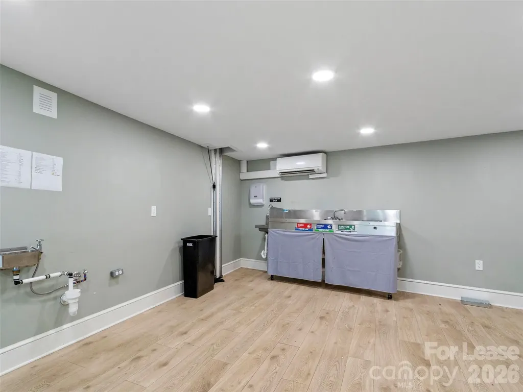 112 W Main Street Burnsville NC 28714