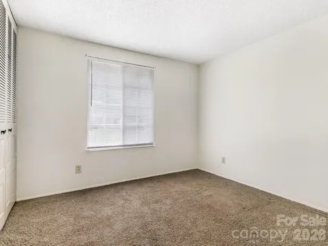 6534 Rollingridge Drive Charlotte NC 28211