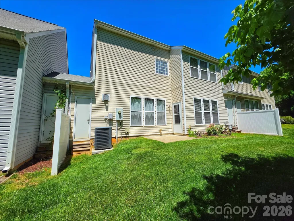 4815 Sterling Brooke Lane Winston Salem NC 27103