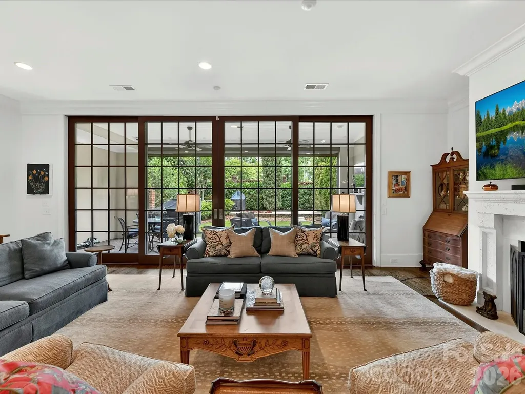 117 Huntley Place Charlotte NC 28207