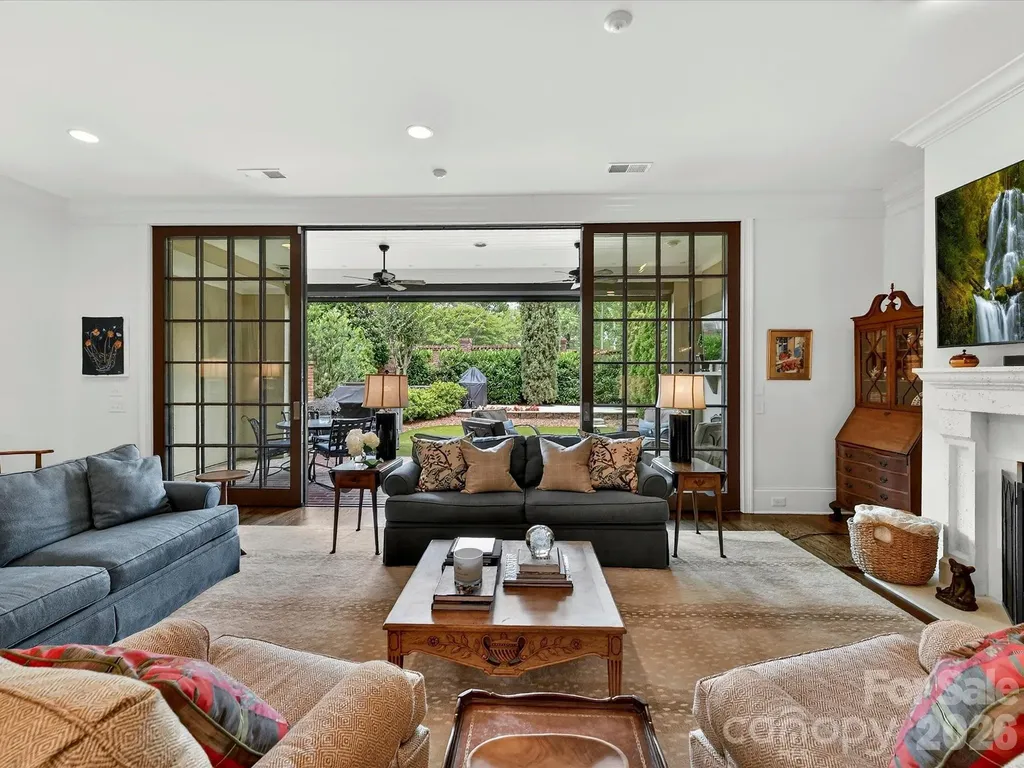 117 Huntley Place Charlotte NC 28207