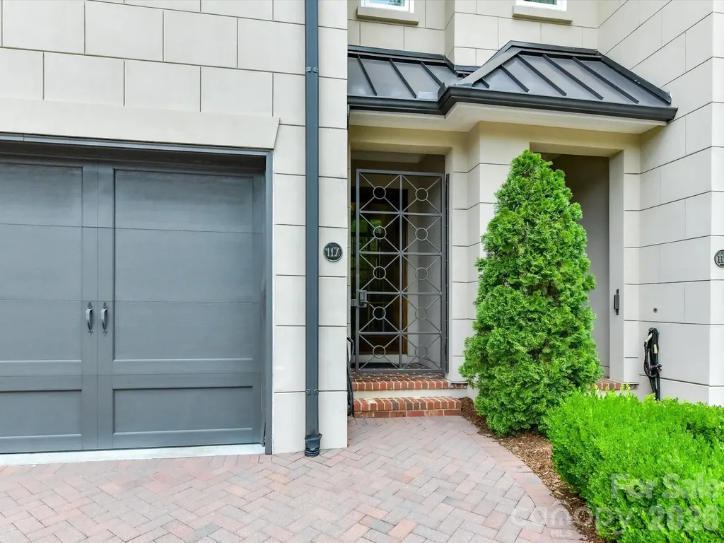 117 Huntley Place Charlotte NC 28207