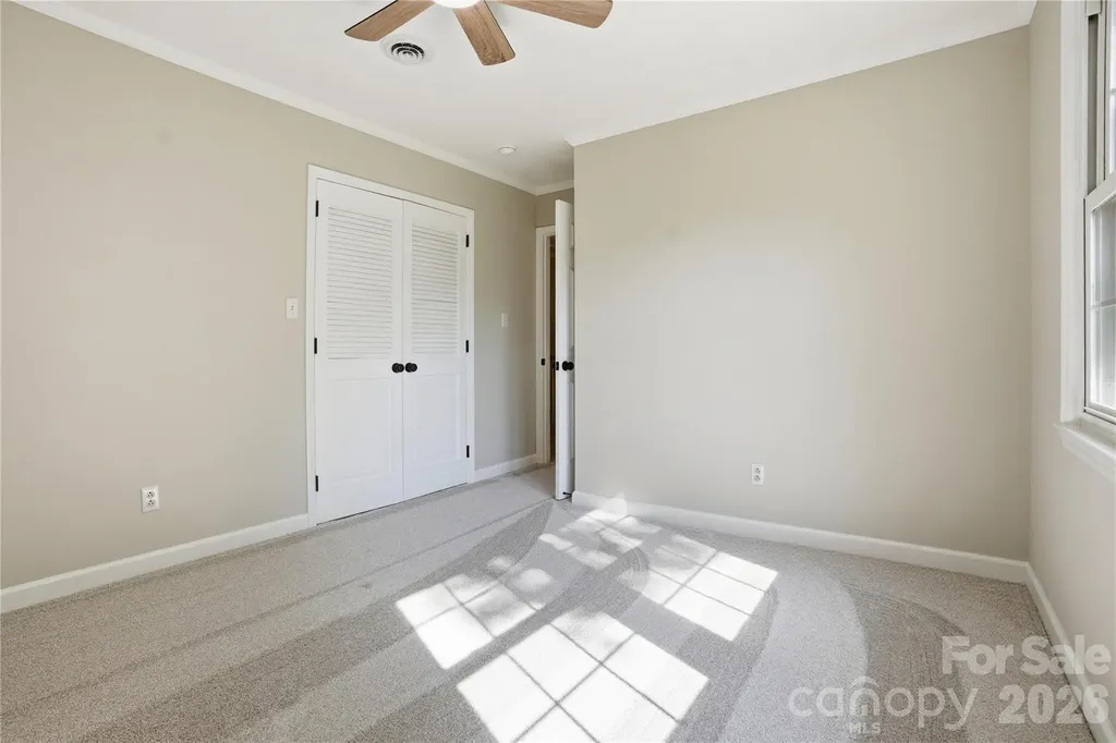 1968 12th Street Place NE Hickory NC 28601