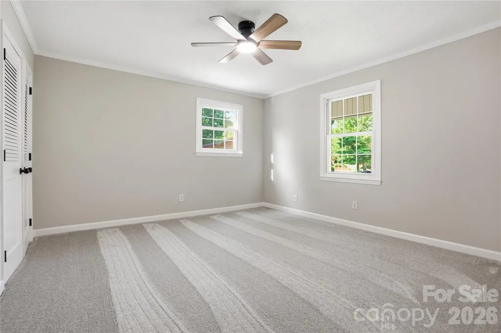1968 12th Street Place NE Hickory NC 28601