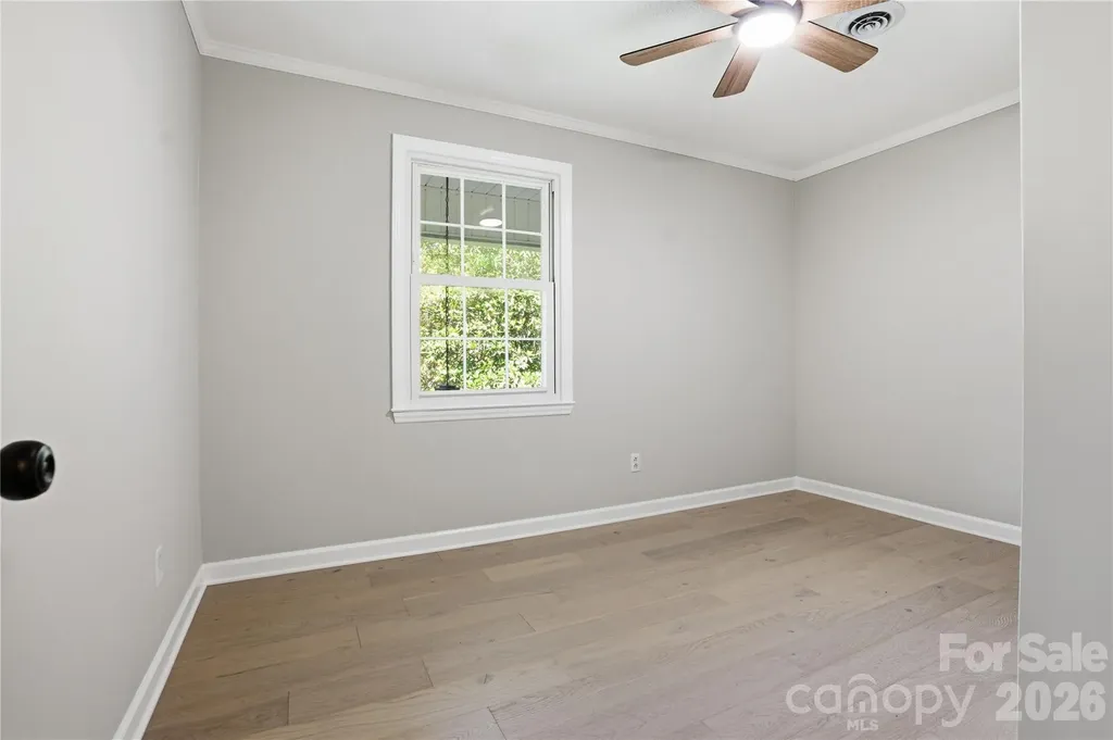 1968 12th Street Place NE Hickory NC 28601