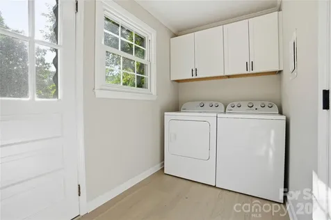 1968 12th Street Place NE Hickory NC 28601