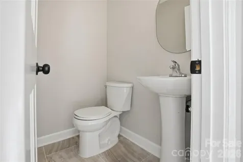 1968 12th Street Place NE Hickory NC 28601