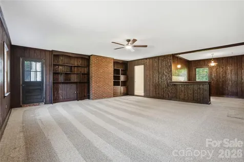 1968 12th Street Place NE Hickory NC 28601
