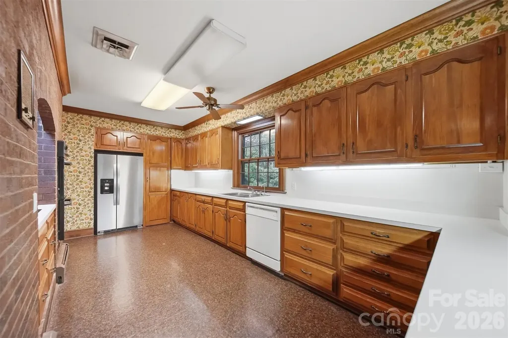 1811 5th Street NW Hickory NC 28601