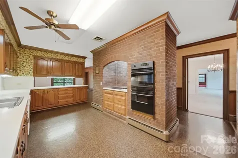 1811 5th Street NW Hickory NC 28601