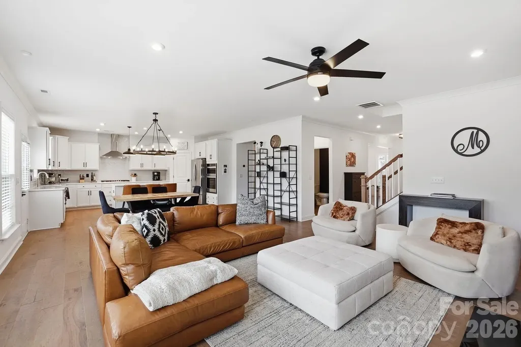 11016 Larkslea Lane Charlotte NC 28278