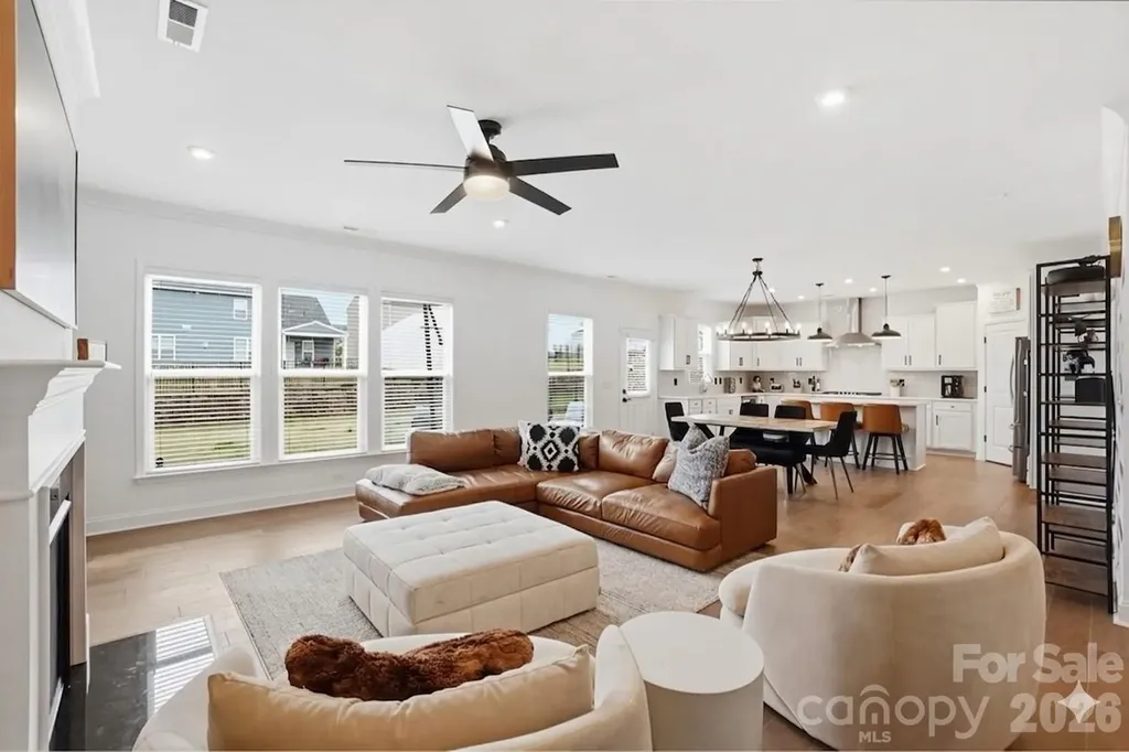 11016 Larkslea Lane Charlotte NC 28278