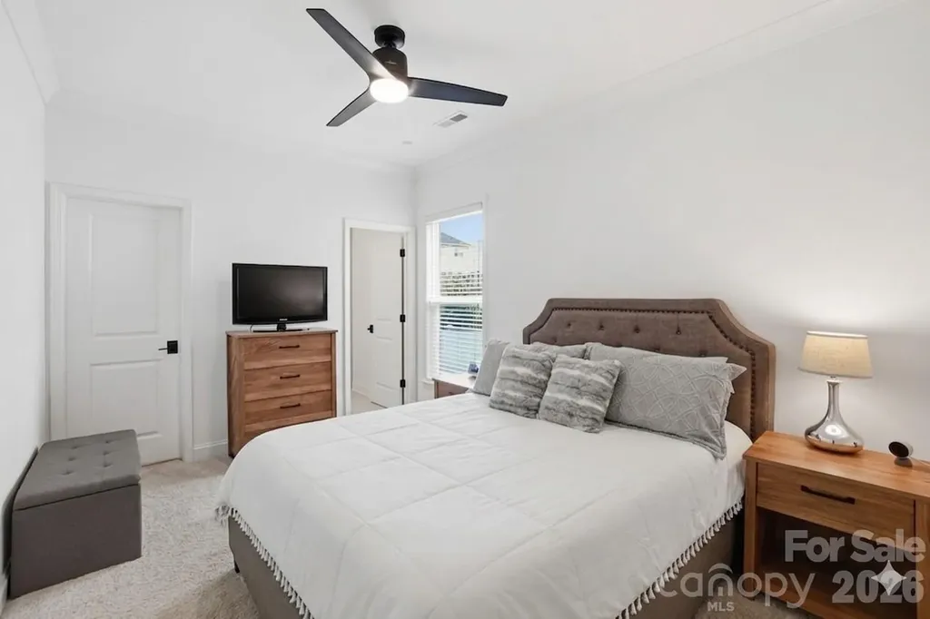 11016 Larkslea Lane Charlotte NC 28278