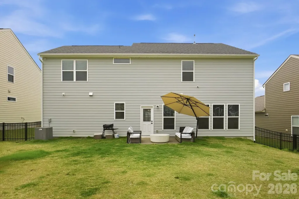 11016 Larkslea Lane Charlotte NC 28278