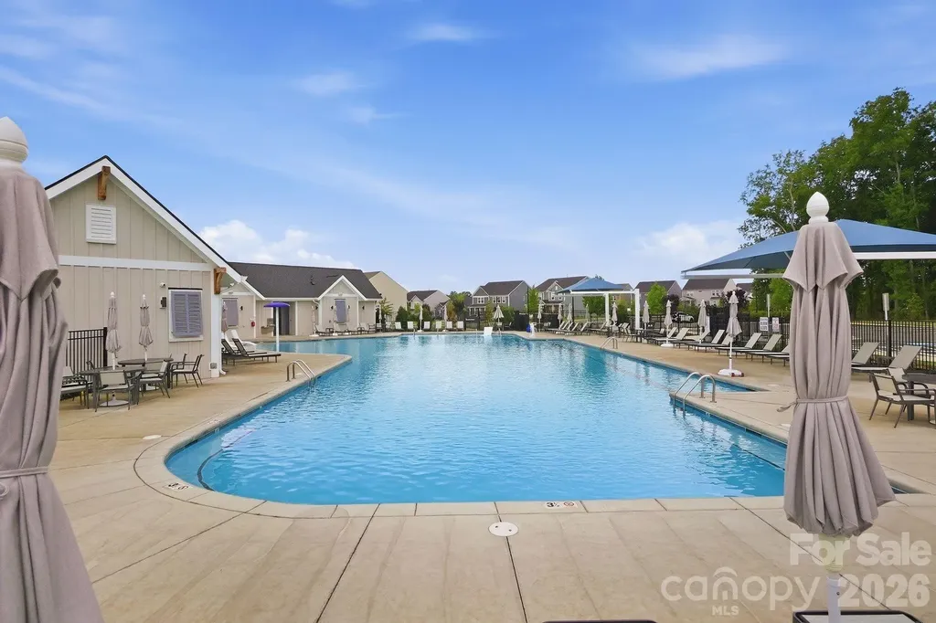 11016 Larkslea Lane Charlotte NC 28278