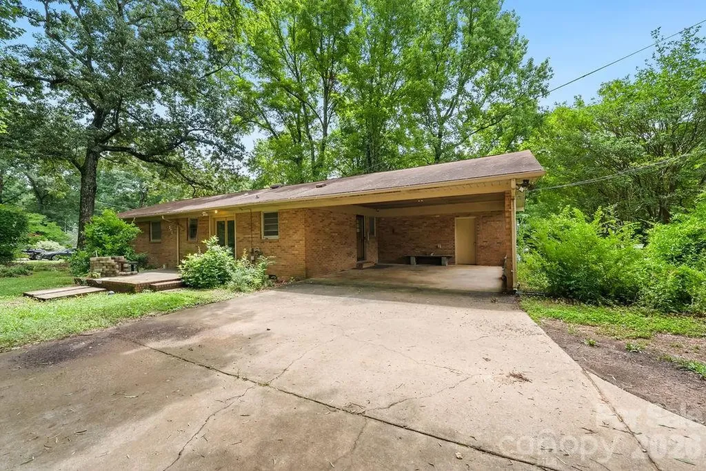 4014 Peggy Lane Mint Hill NC 28227